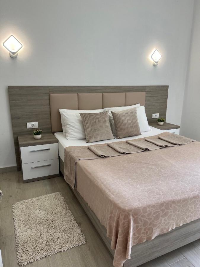 Rasi Luxury Apartments ウルツィニ エクステリア 写真