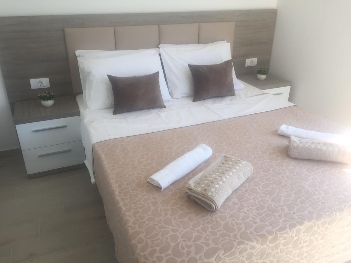 Rasi Luxury Apartments ウルツィニ エクステリア 写真